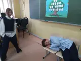 1758893915
